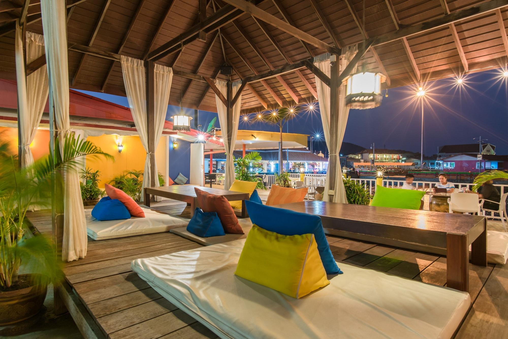 Lareena Resort Koh Larn Pattaya Ngoại thất bức ảnh