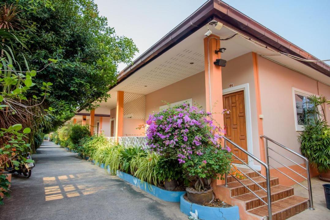 Lareena Resort Koh Larn Pattaya Ngoại thất bức ảnh